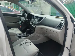 Hyundai Tucson 2017 White