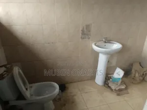 2bdrm Apartment in Little Roses Area for rent