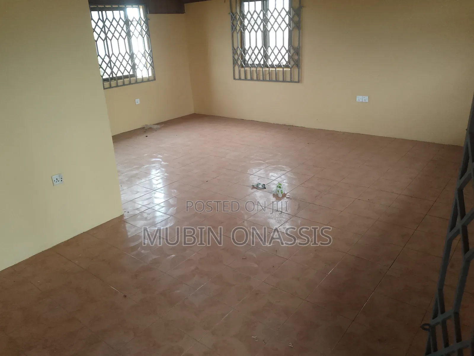 2bdrm Apartment in Little Roses Area for rent