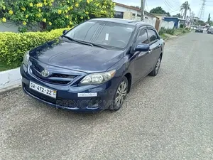 Toyota Corolla S 5-Speed 2013 Blue