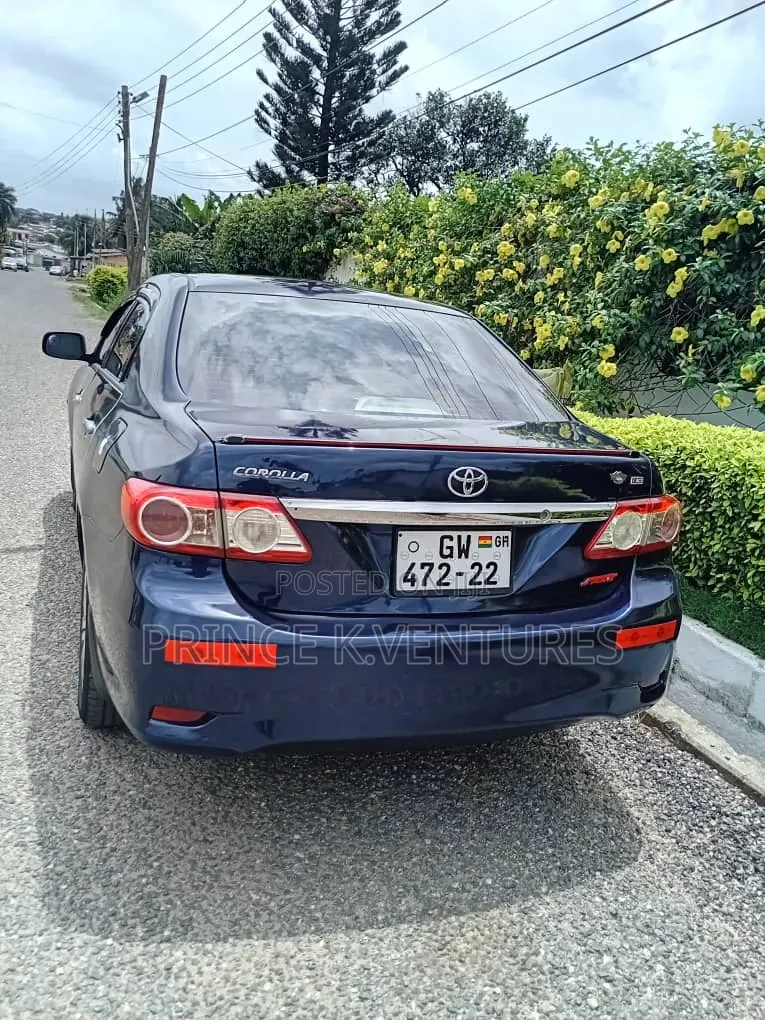 Toyota Corolla S 5-Speed 2013 Blue