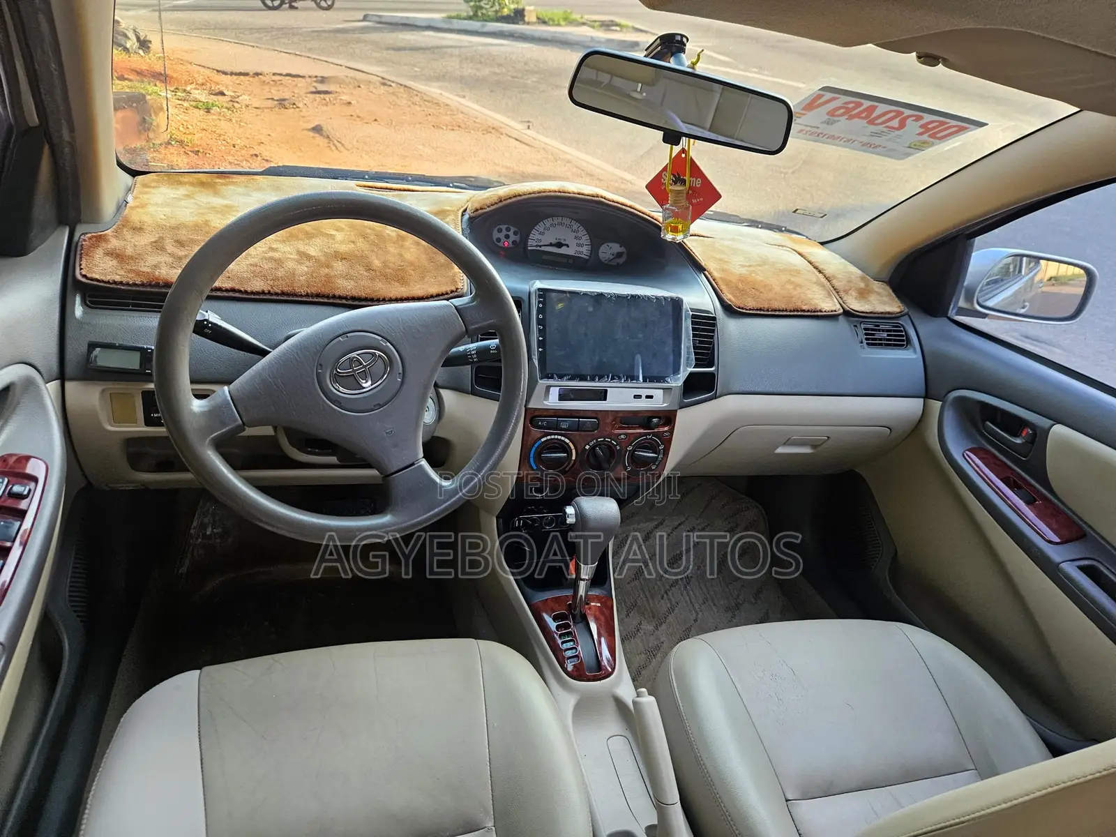 Toyota Vios 2010 Gold