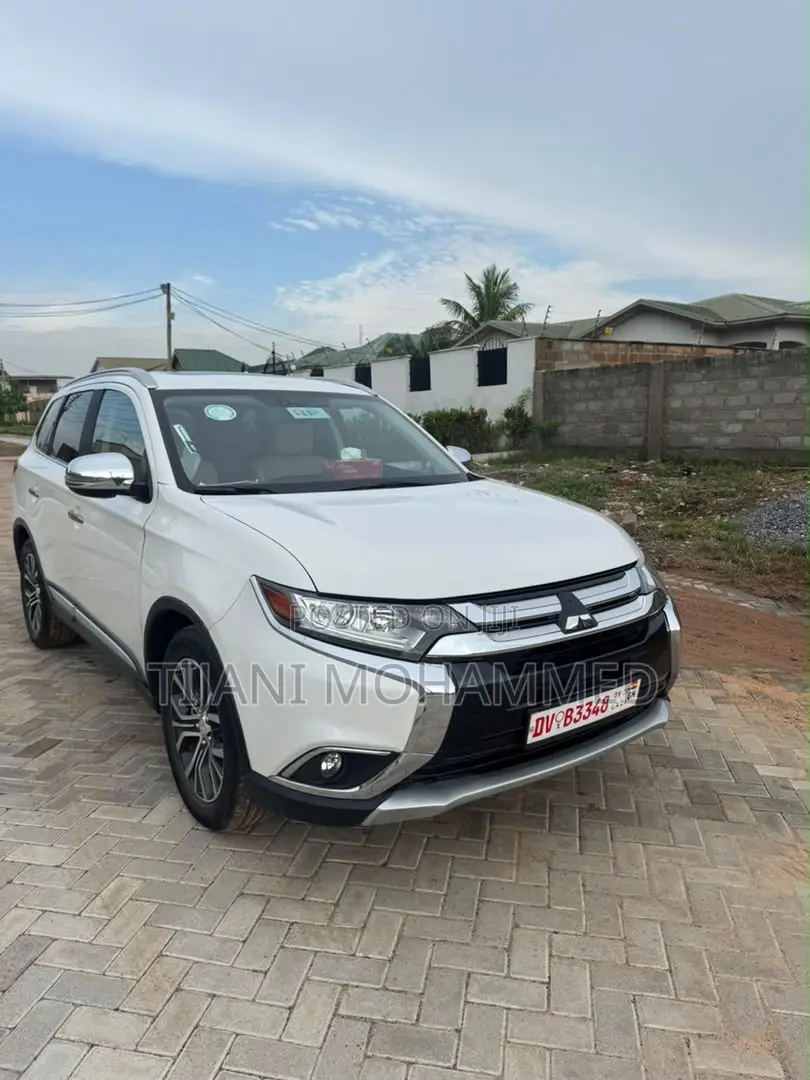 Mitsubishi Outlander Sport SE 2.4 2017 White
