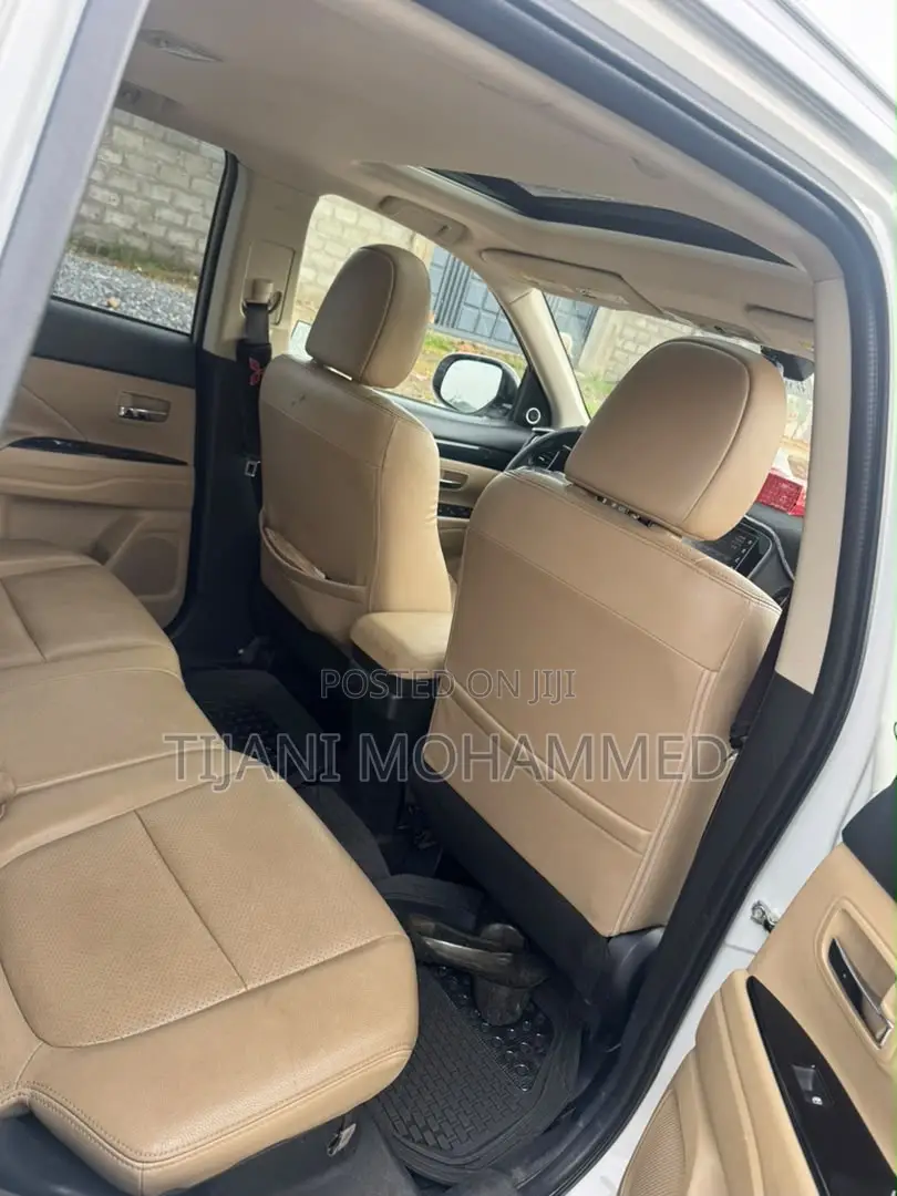 Mitsubishi Outlander Sport SE 2.4 2017 White