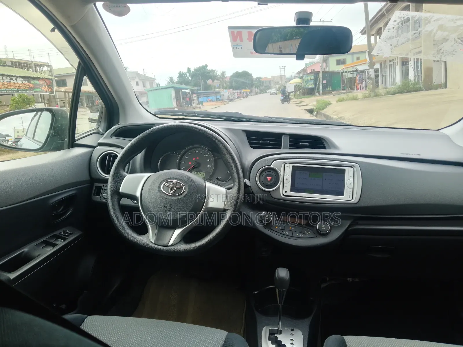 Toyota Vitz 2012 Blue
