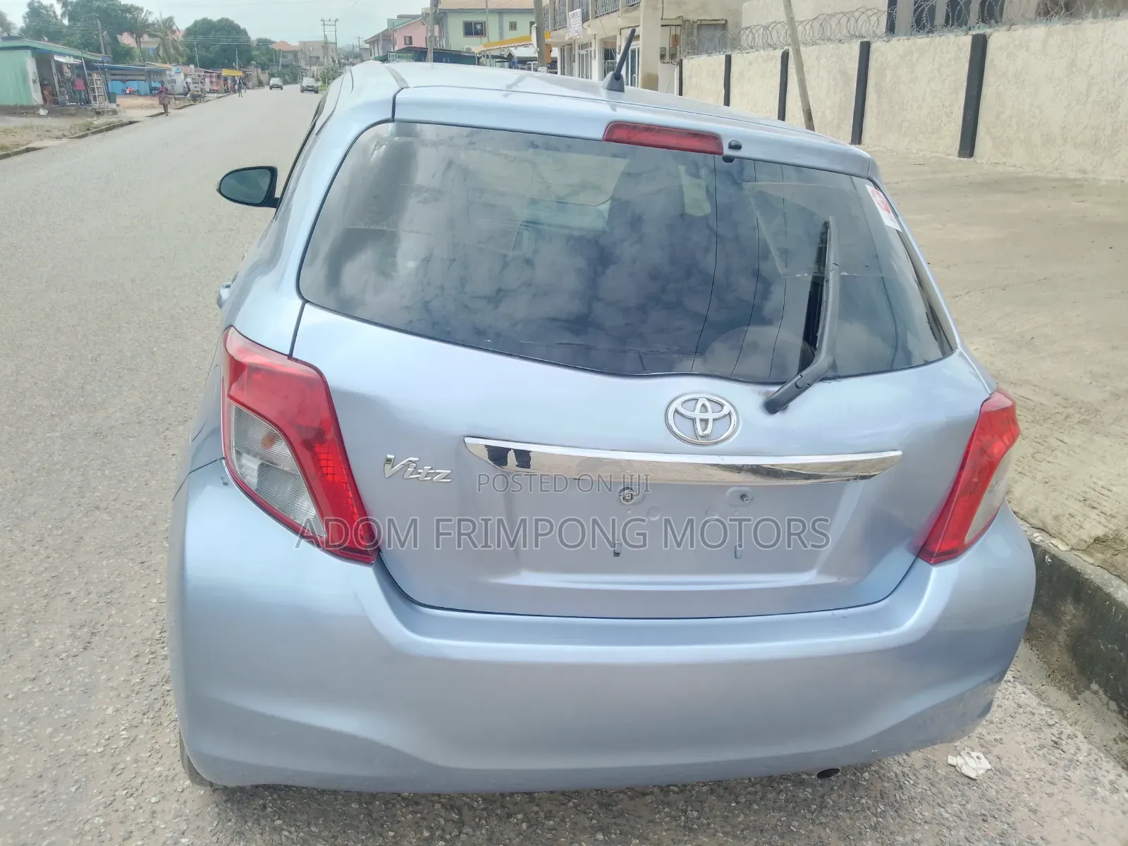 Toyota Vitz 2012 Blue