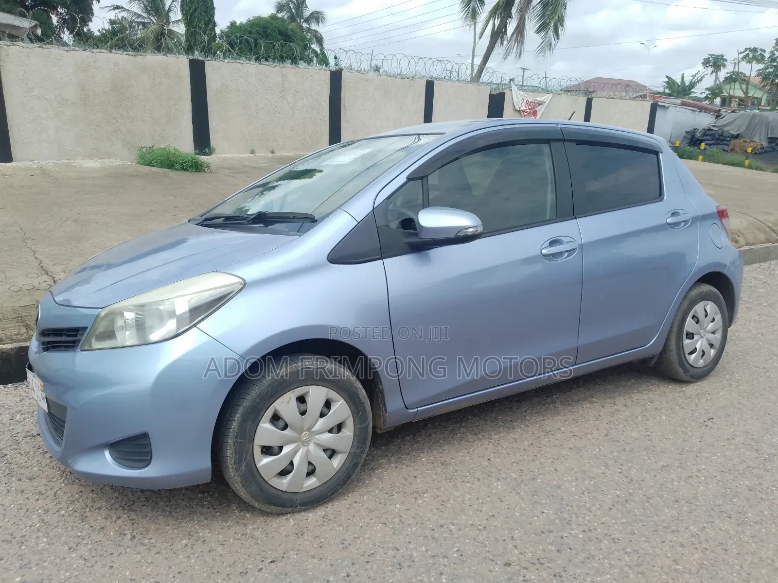 Toyota Vitz 2012 Blue