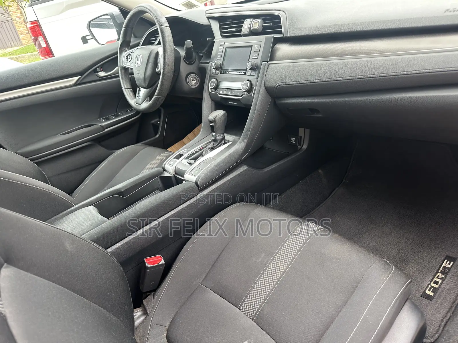 Honda Civic EX Sedan 2020 Gray