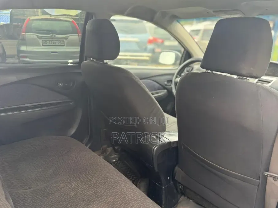 Toyota Yaris 2010 Silver