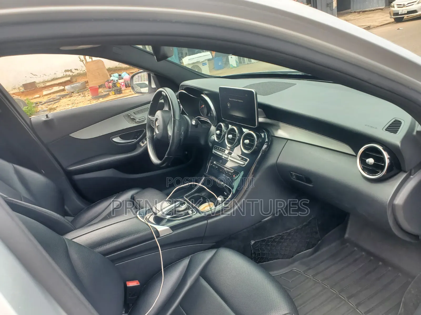 Mercedes-Benz C300 Base 4Matic Coupe AWD (2.0L 4cyl 7A) 2017 Silver
