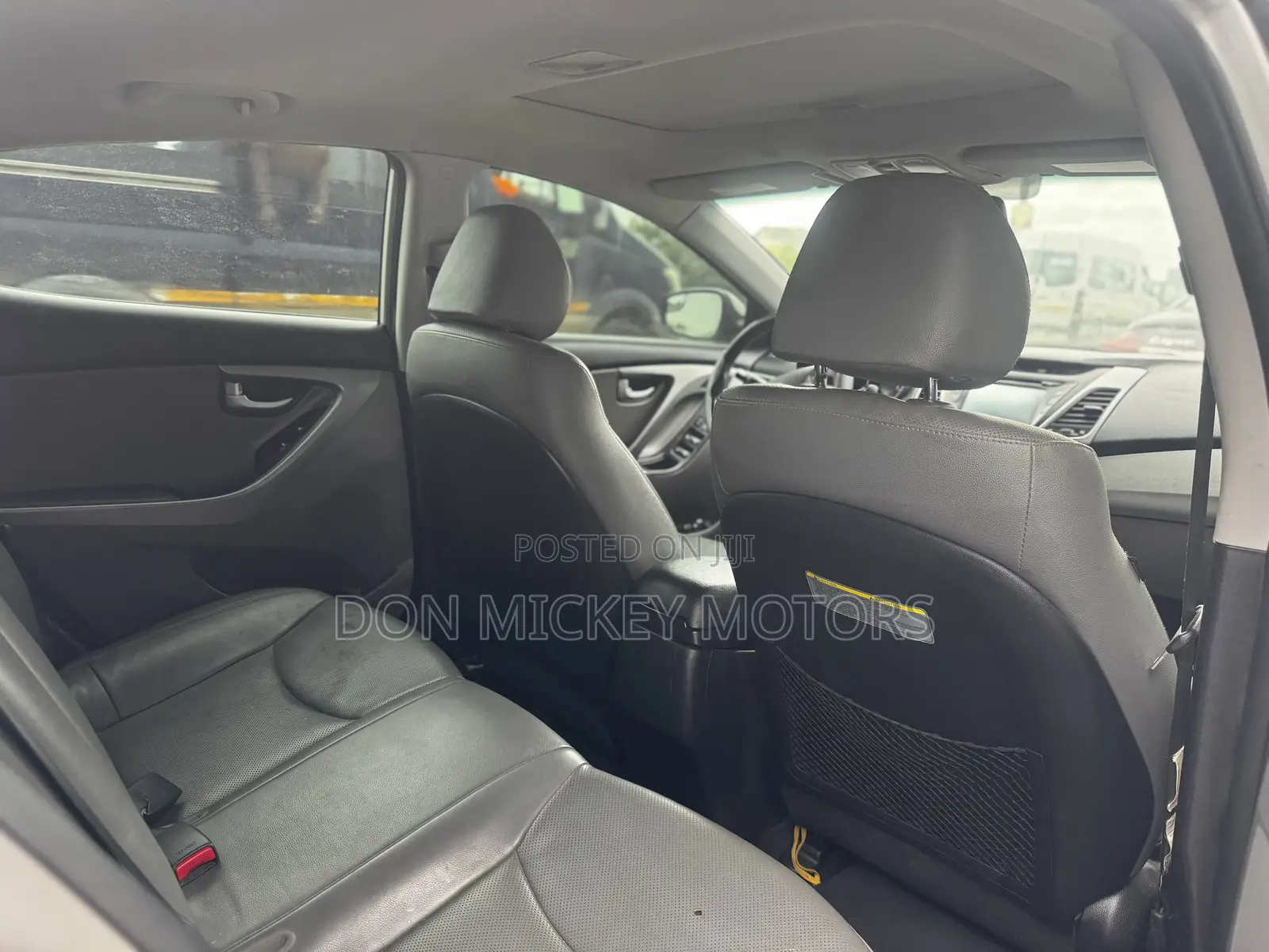 Hyundai Elantra Limited 4dr Sedan (1.8L 4cyl 6A) 2015 Silver