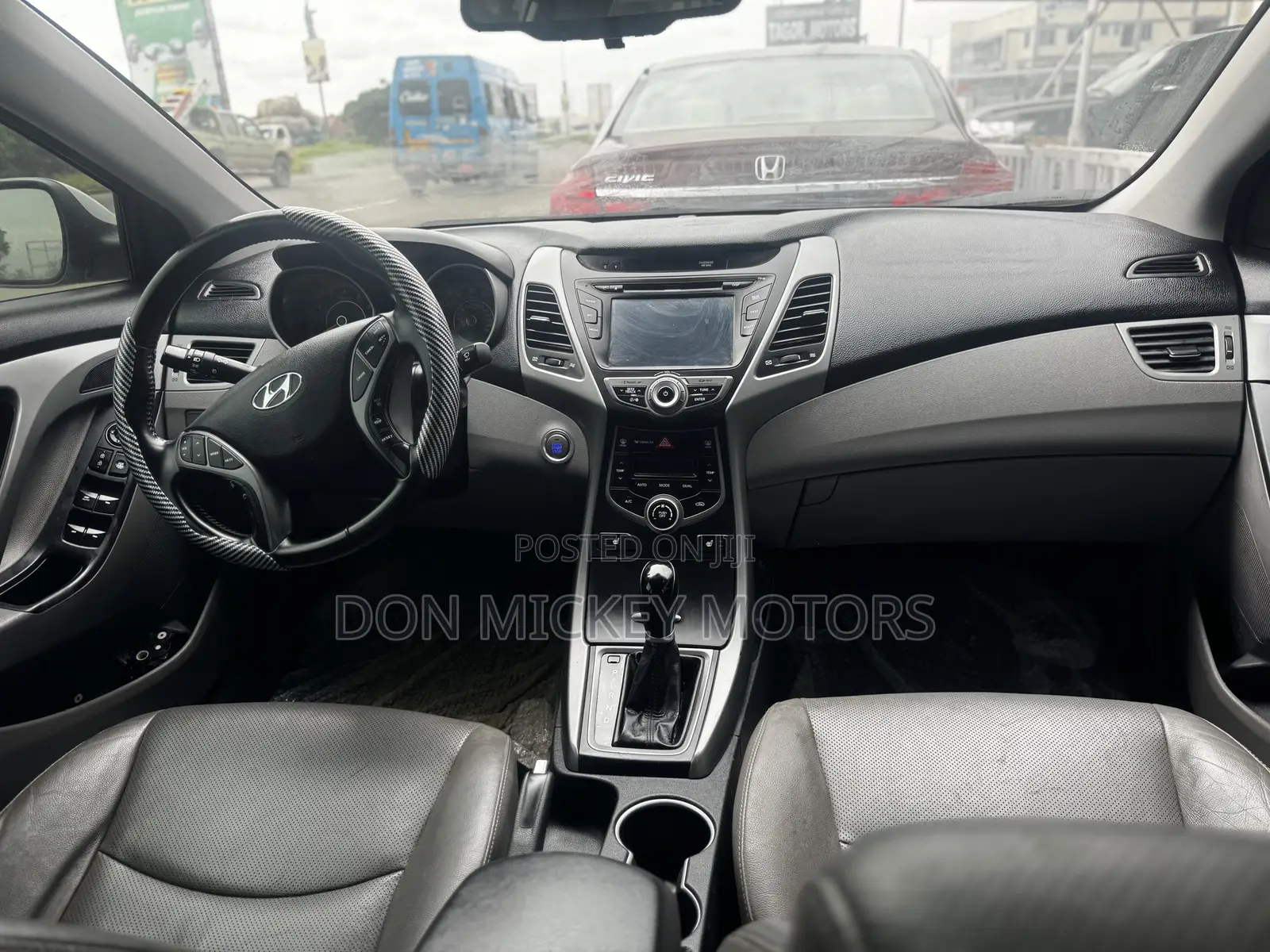 Hyundai Elantra Limited 4dr Sedan (1.8L 4cyl 6A) 2015 Silver