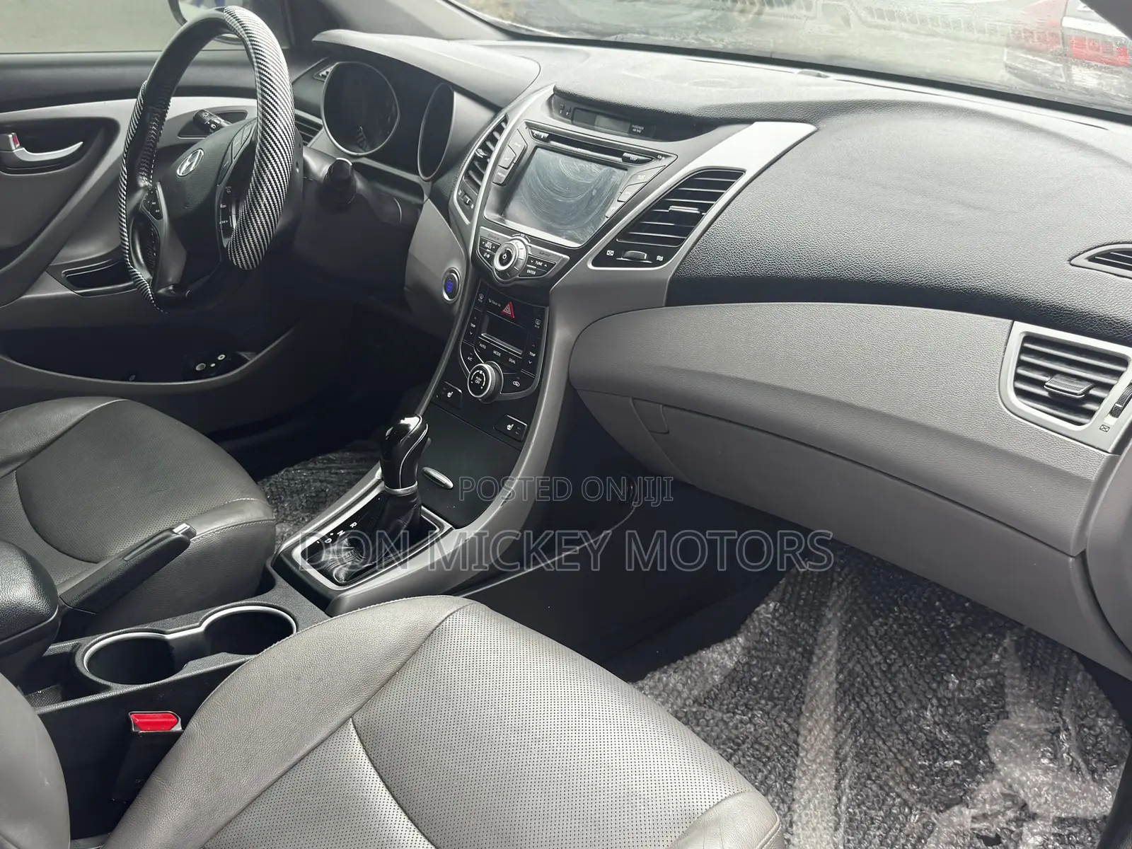 Hyundai Elantra Limited 4dr Sedan (1.8L 4cyl 6A) 2015 Silver