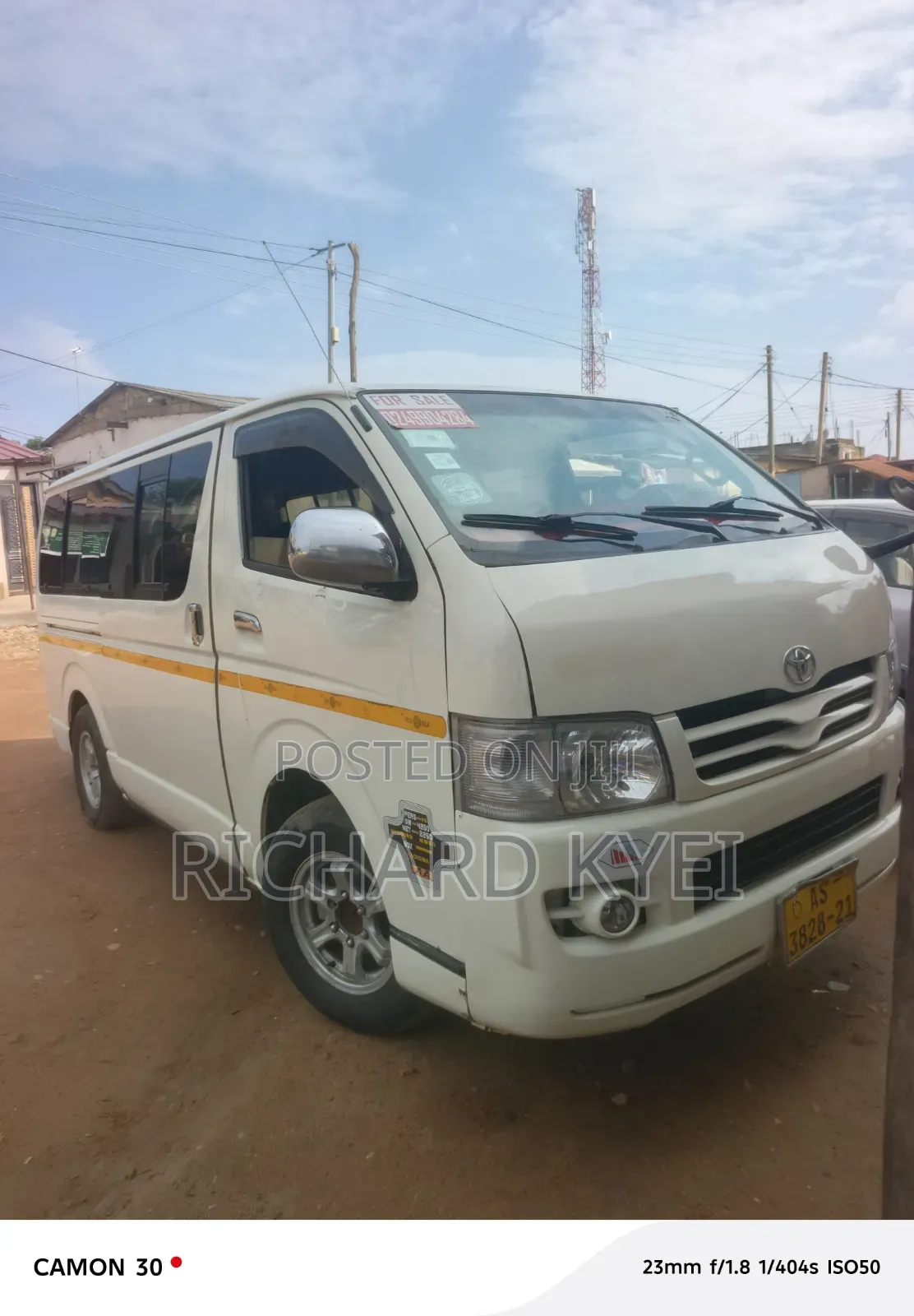 Toyota HiAce 2010 White