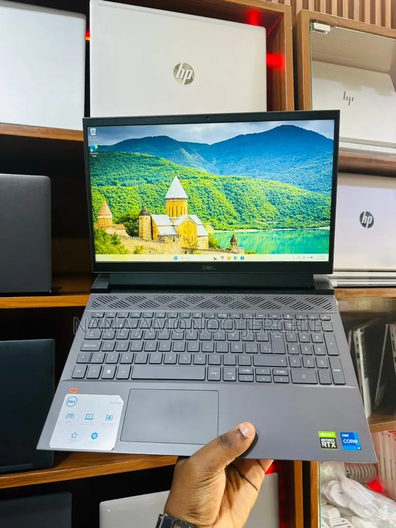Laptop Dell G15 5535 8GB Intel Core i7 SSD 512GB
