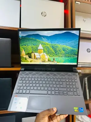 Laptop Dell G15 5535 8GB Intel Core i7 SSD 512GB