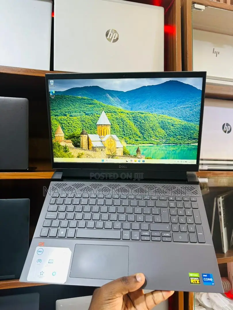 Laptop Dell G15 5535 8GB Intel Core i7 SSD 512GB