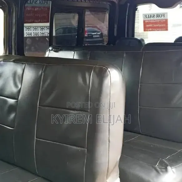 Toyota Grand HiAce 2012 Blue