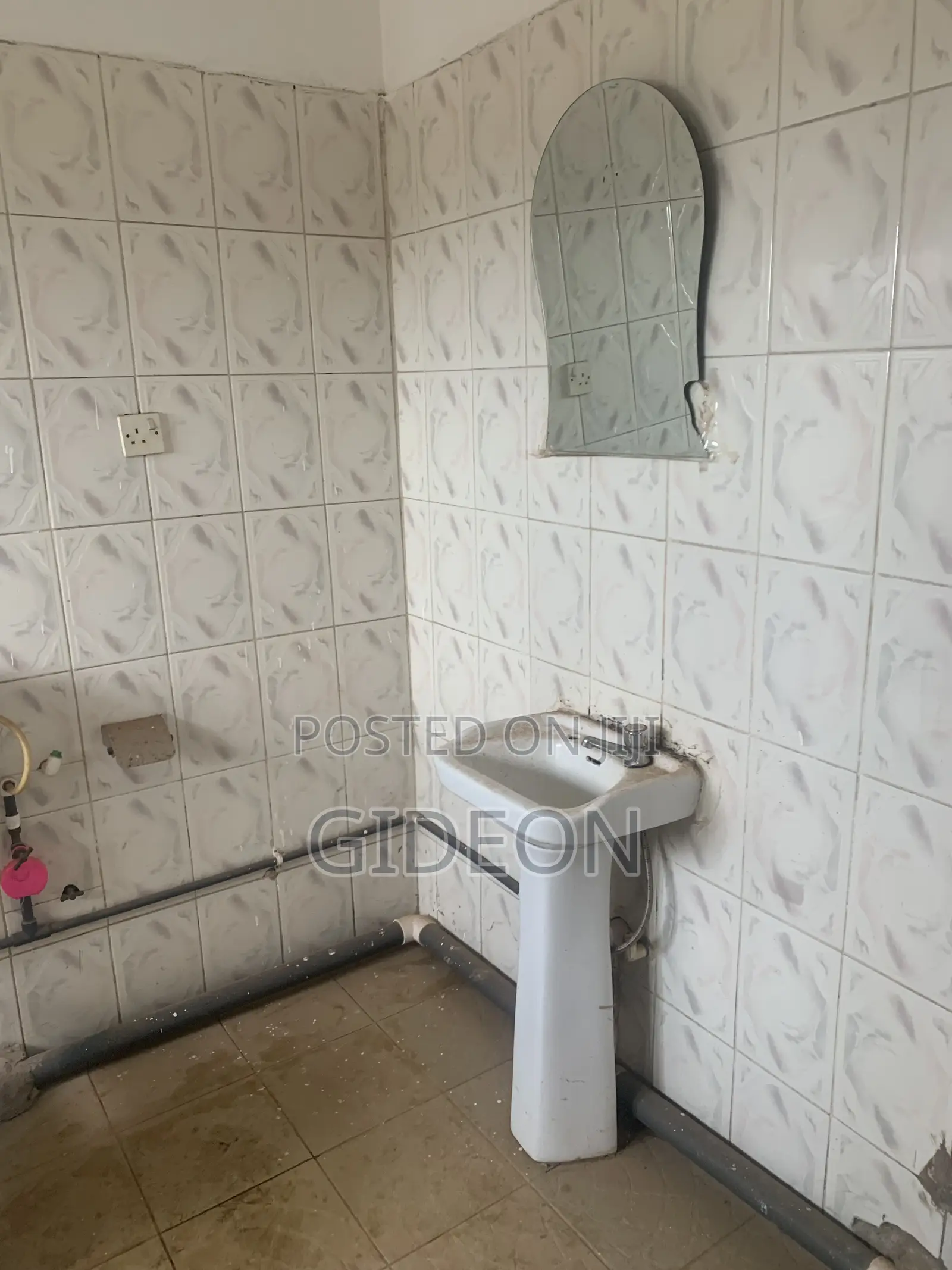 Studio Apartment in Delight Estate, Ebony for rent