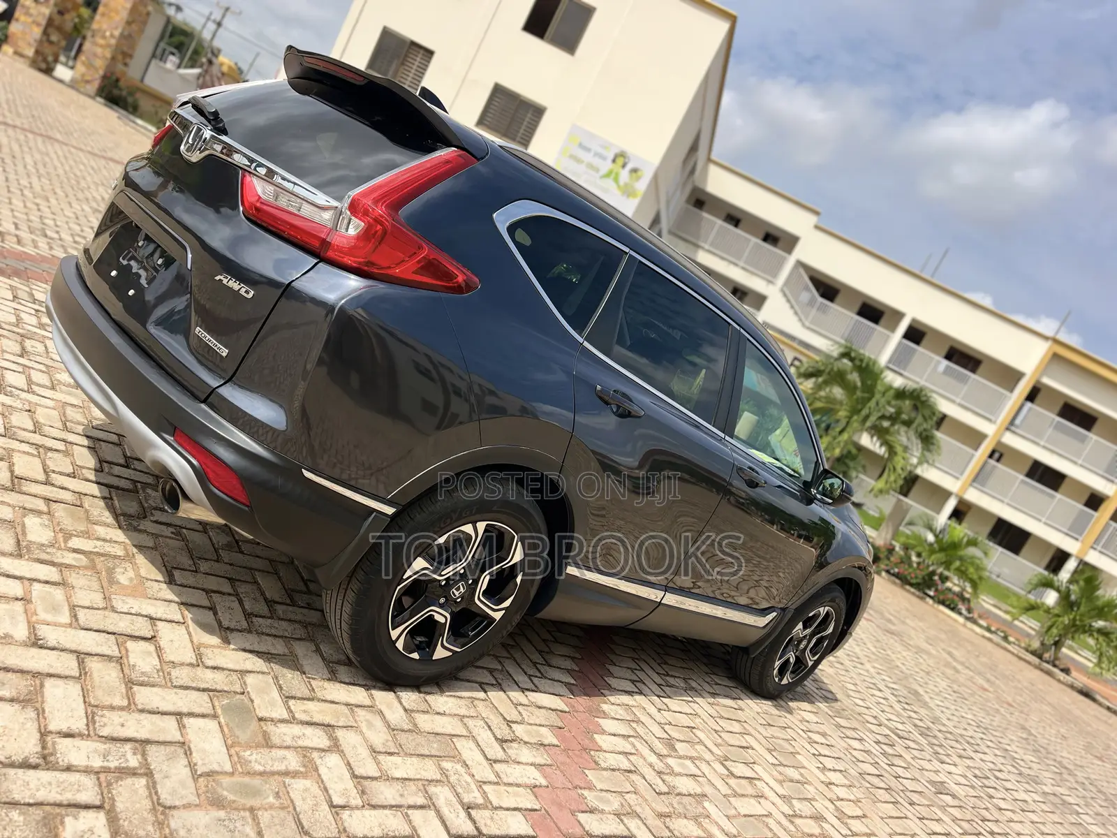 Honda CR-V Touring AWD 2018 Gray