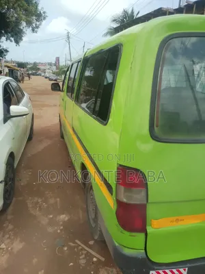 Toyota HiAce 2008 Green