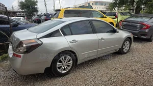 Nissan Altima 2014 Silver