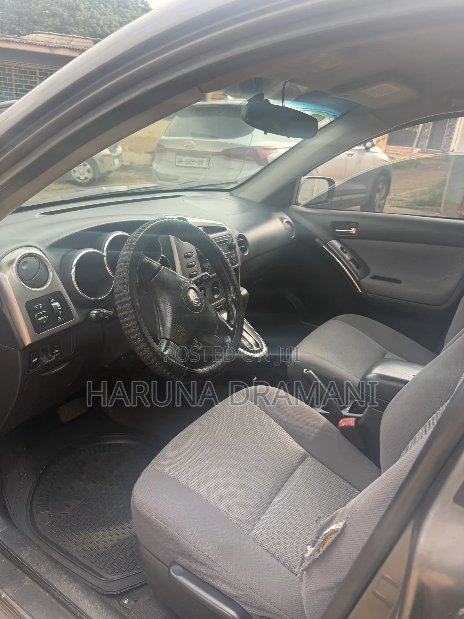 Toyota Matrix Hatchback FWD (1.8L 4cyl 5M) 2008