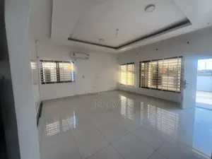 3bdrm House in Baatsona Total for rent