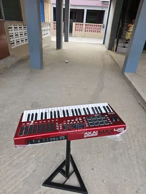 Akai Keyboard