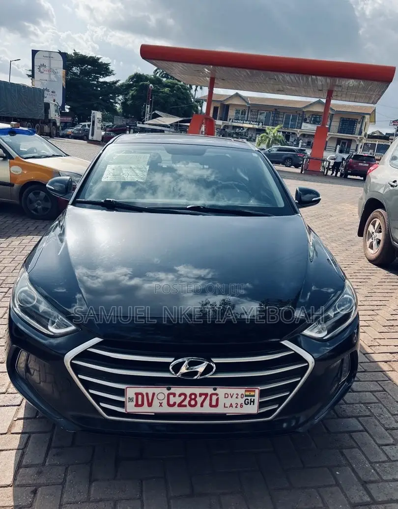 Hyundai Elantra Limited Sedan FWD (2.0L 4cyl 6A) 2017 Black