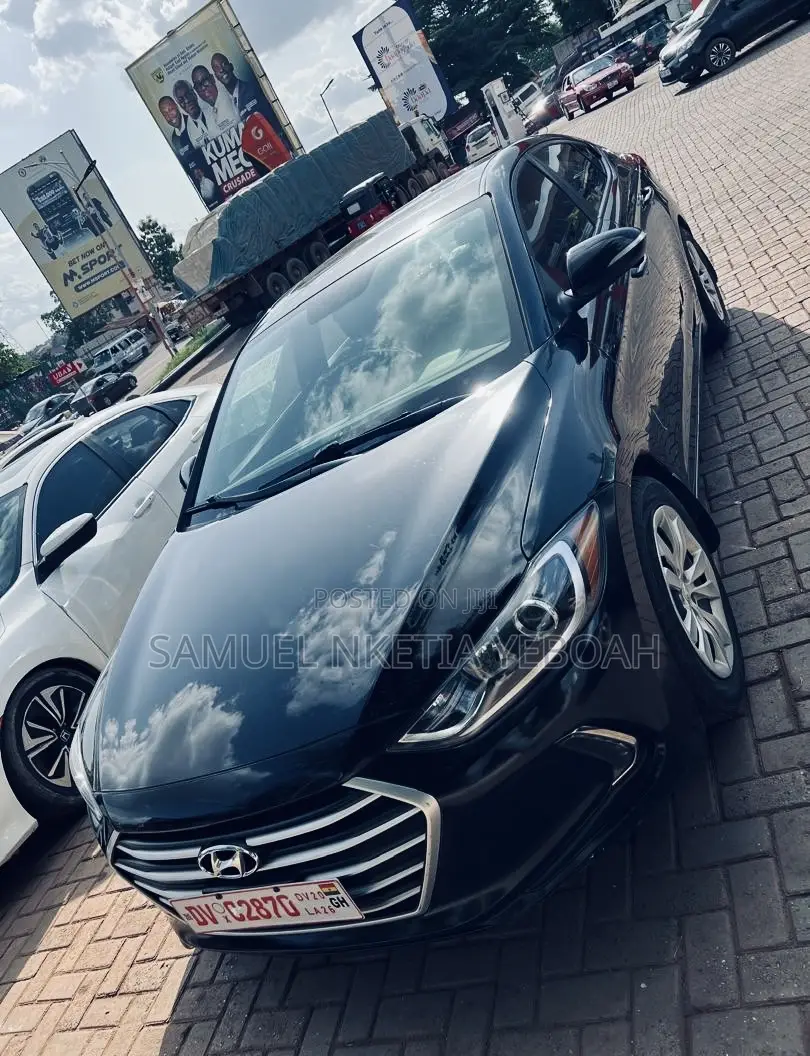 Hyundai Elantra Limited Sedan FWD (2.0L 4cyl 6A) 2017 Black