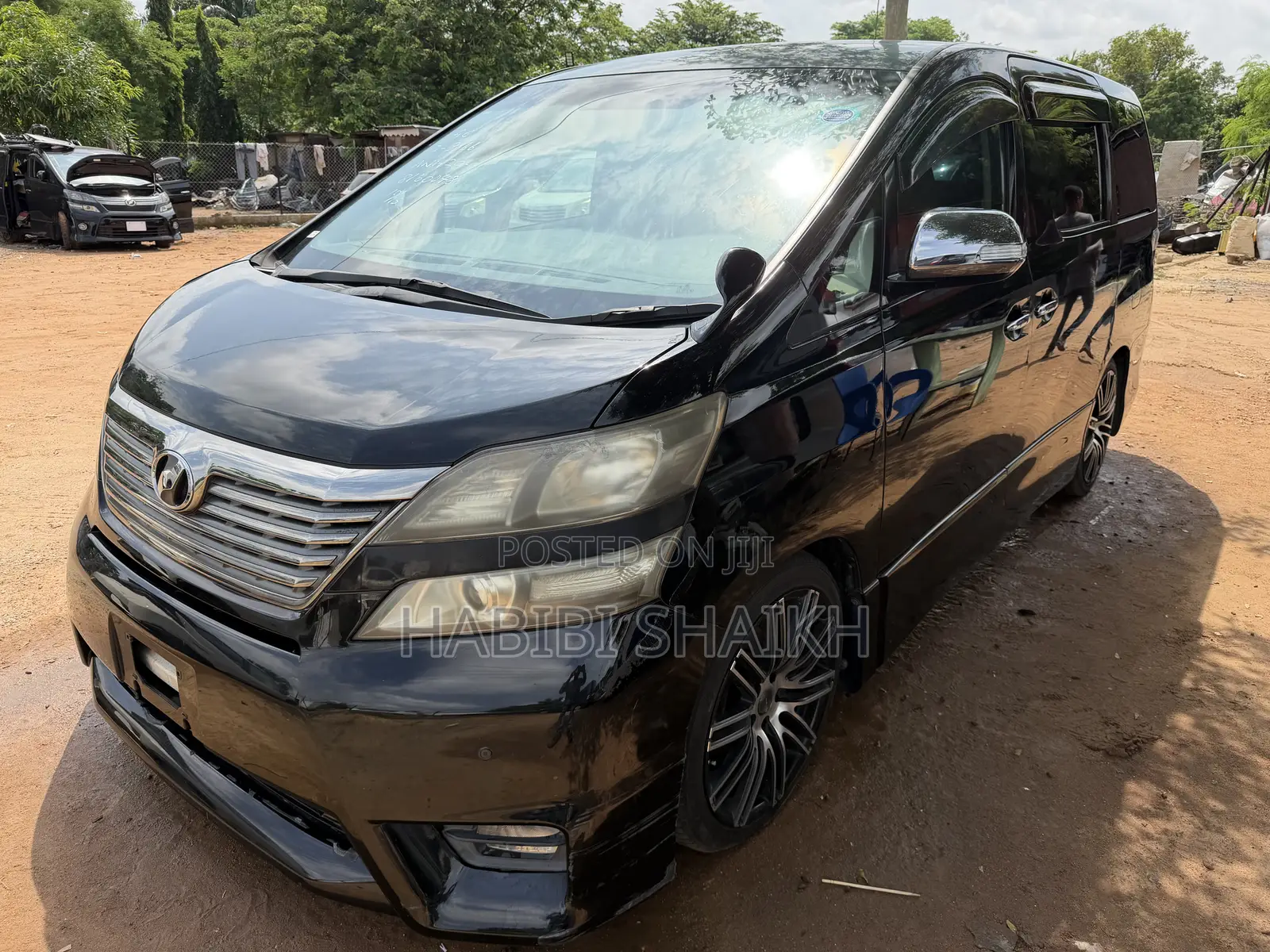 Toyota Vellfire 2010 Black