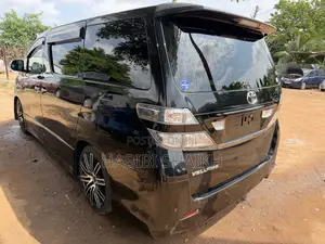 Toyota Vellfire 2010 Black