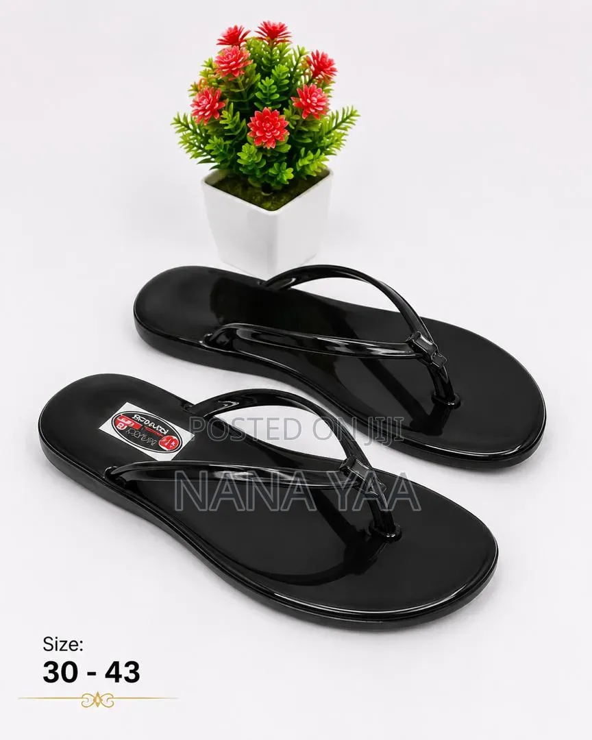Flat Slippers For Women