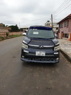 Toyota Voxy 2013 Black