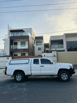 Toyota Tacoma SR5 2022 White