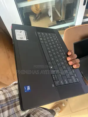 New Laptop HP OmniBook X Flip 16" 16GB Intel Core Ultra 7 SSD 1T