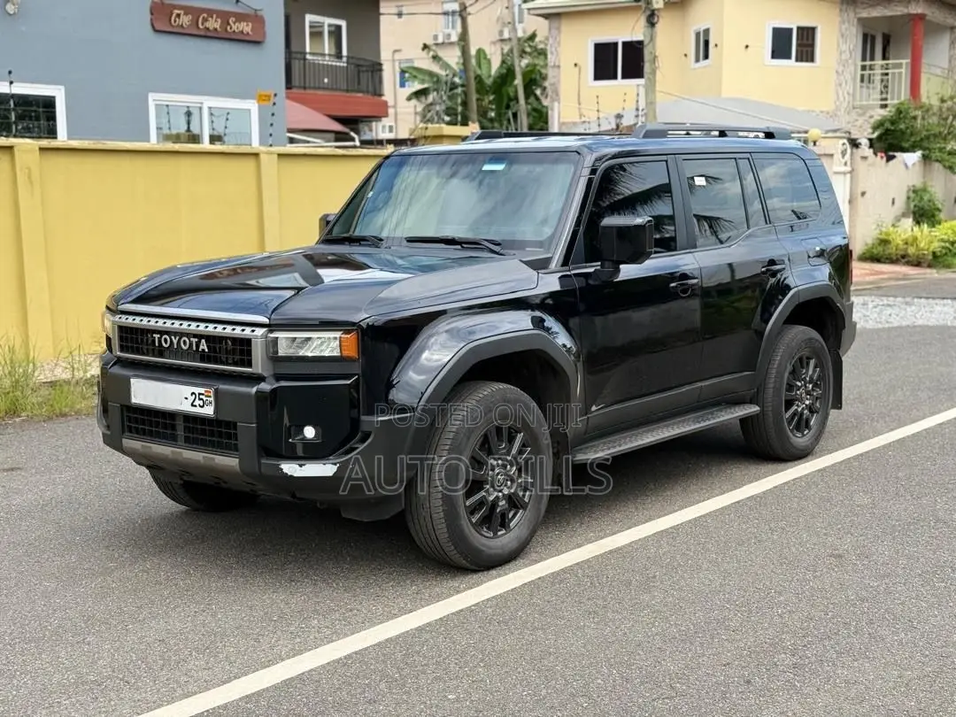 Toyota Land Cruiser Prado 2.8 2025 Black