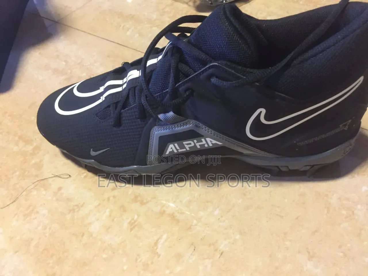 Alpha Nike Sneaker