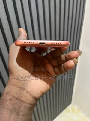 New Apple iPhone XR 64 GB Orange