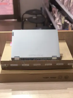 Laptop Lenovo G780 4GB AMD Ryzen 3 SSD 128GB