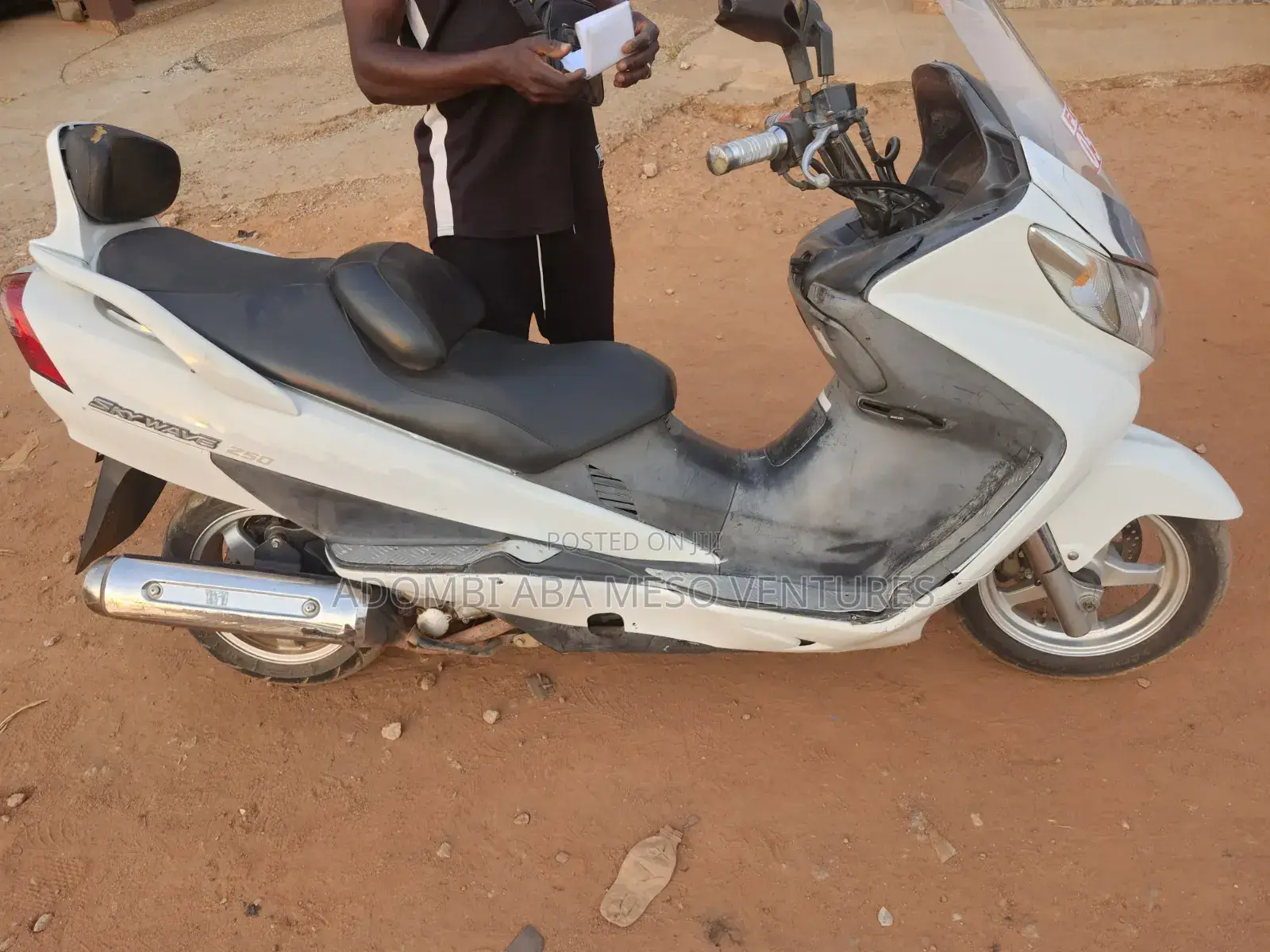 Suzuki 2007 White