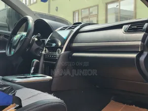 Toyota Camry 2014 Silver
