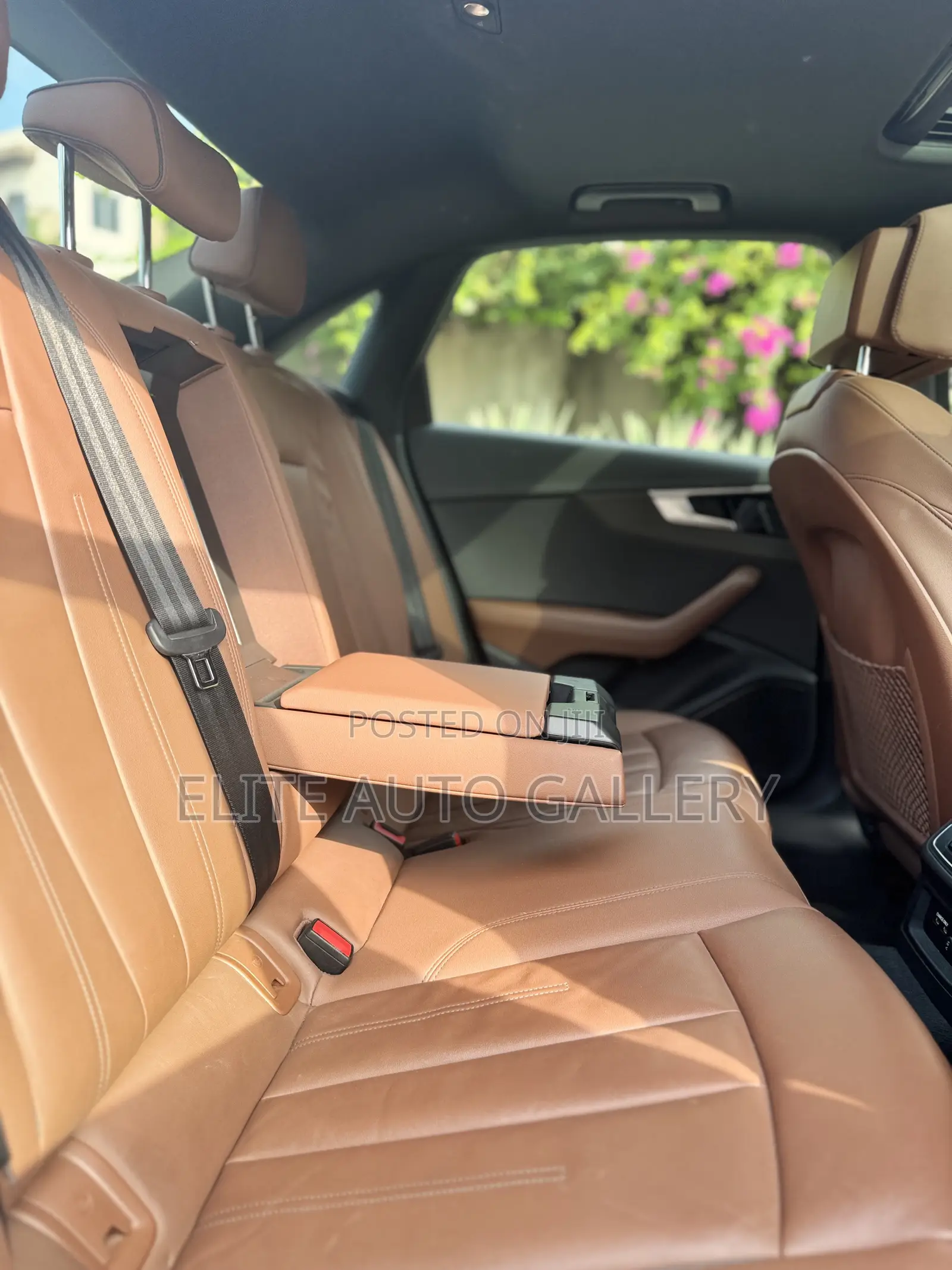Audi A4 S line Premium Plus 2023 White