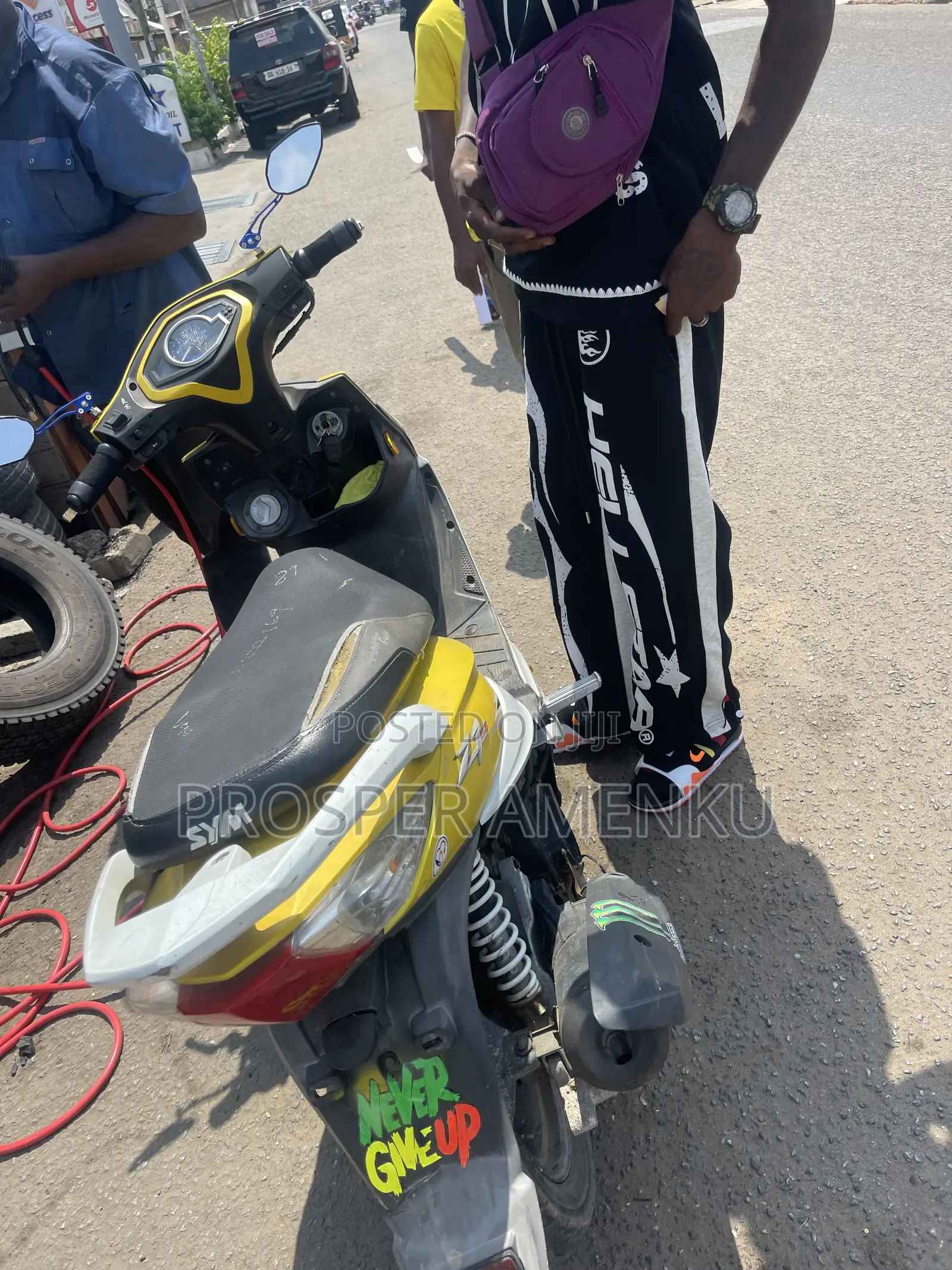 Honda 2025 Yellow