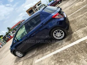 Toyota Vitz 1.3 FWD 5dr 2013 Blue