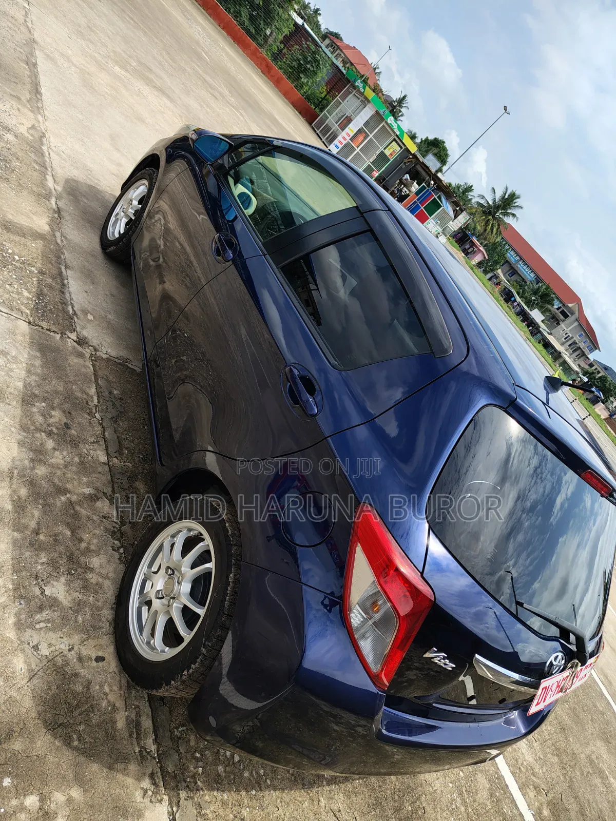 Toyota Vitz 1.3 FWD 5dr 2013 Blue