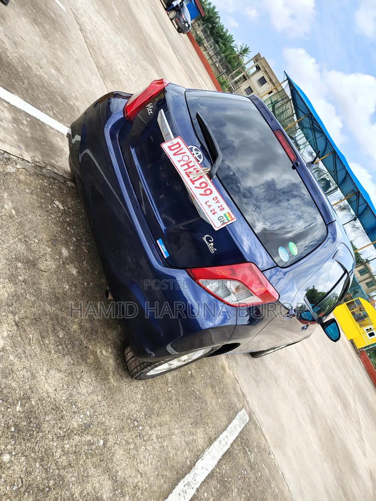 Toyota Vitz 1.3 FWD 5dr 2013 Blue