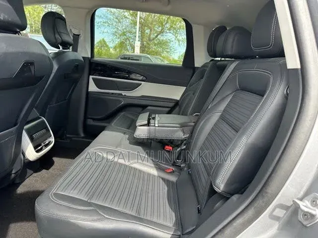 Lincoln Nautilus 2024 Gray