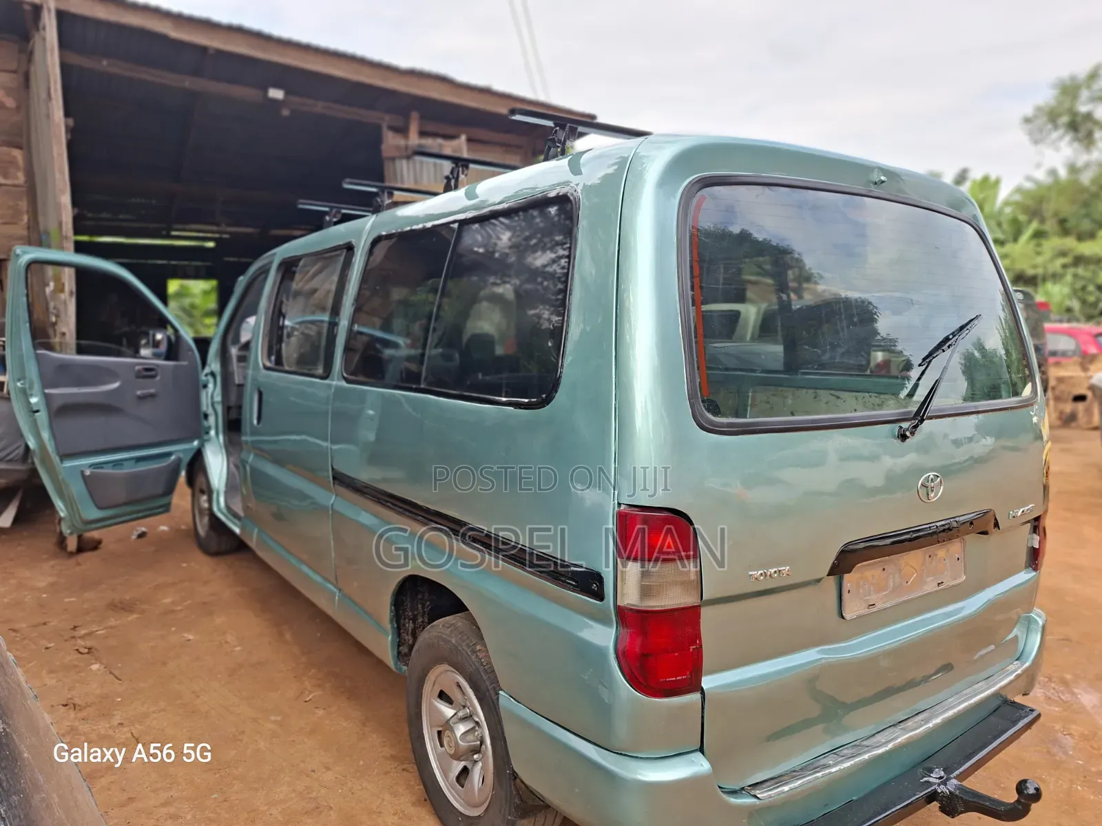 Toyota HiAce 2008 Green